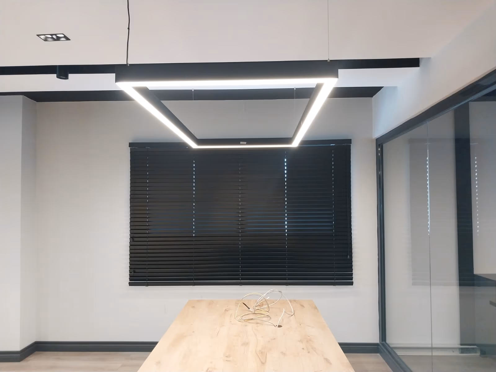 Ofis Lineer Aydınlatma Sistemleri